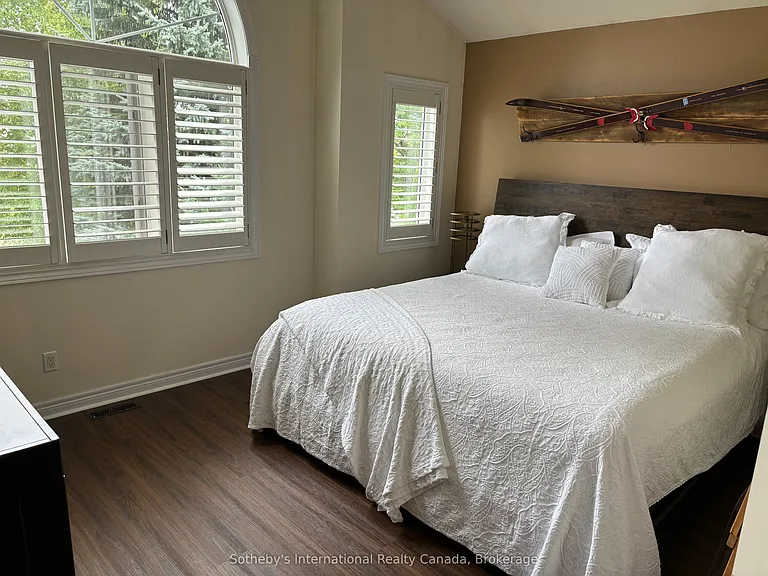 4 Nettleton Ct — Photo 17
