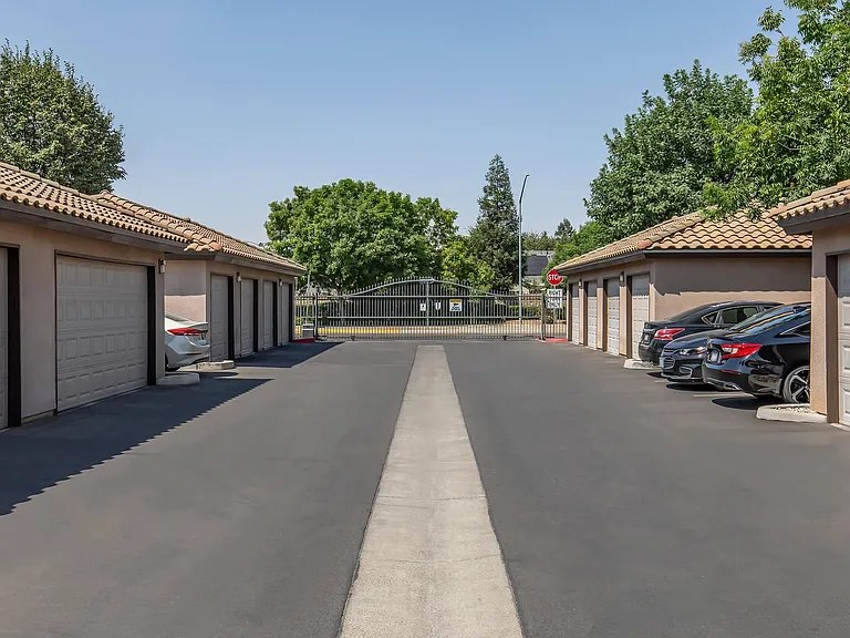 Palo Alto Place — Photo 18