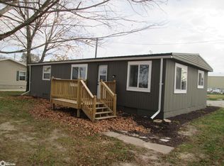 9323 115th St, Burlington, IA 52601
