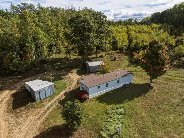 21794 30th Ave, Barryton, MI 49305