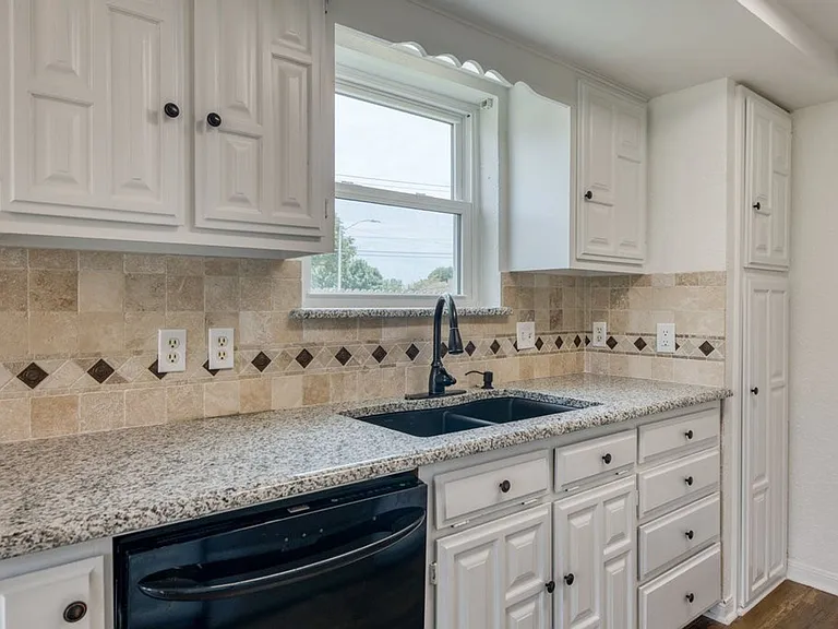 1700 Willow Vale Dr — Photo 13
