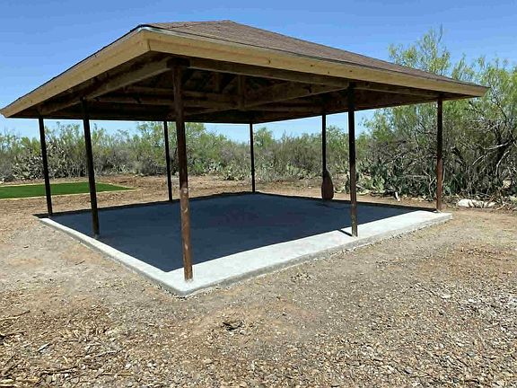 2nd image of 509 Ranch Road 7152a