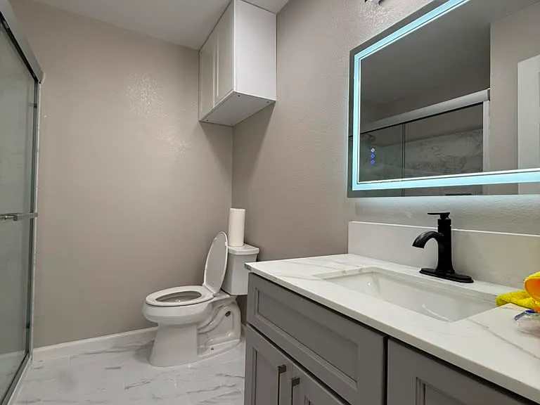 503 Hawthorn Ave #4 — Photo 4