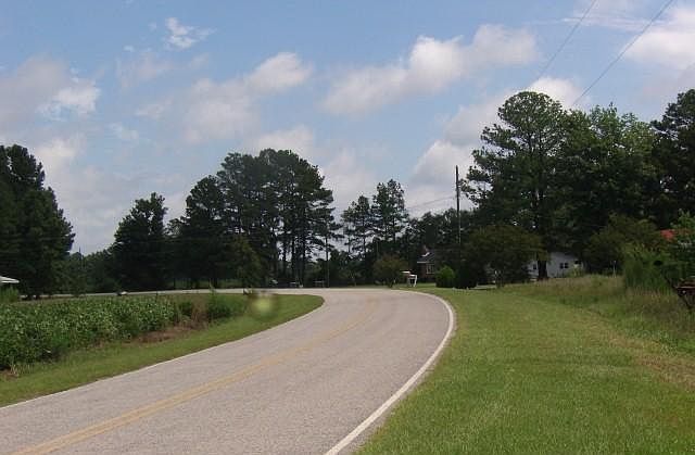 2nd image of 8911 Robbins Rd