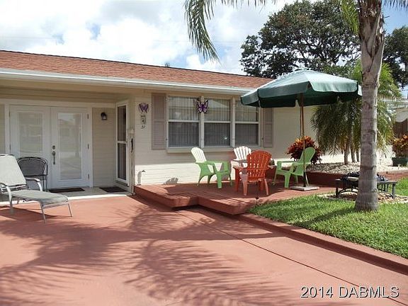 2nd image of 51 Poinsettia Dr