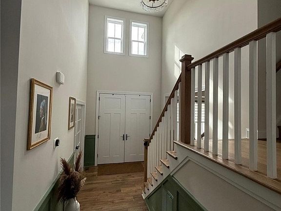 5th image of 2172 Ellis Farm Way
