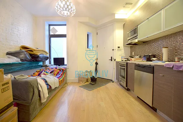 Rented by null | media 3