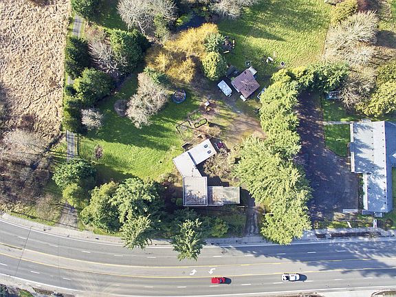 4th image of 9306 NE 72nd Ave