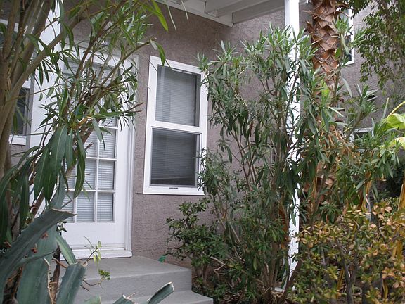 4th image of 2035 Vista Del Mar St #2035