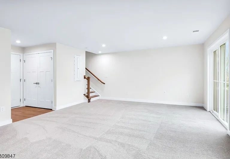 27 Peckwell St — Photo 21