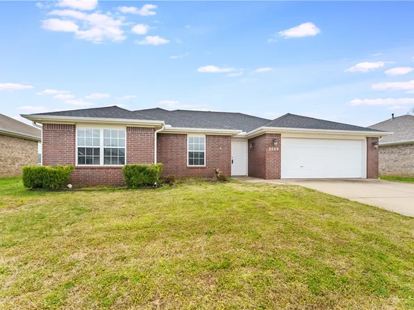 3509 SW Carriageway Ave, Bentonville, AR 72712