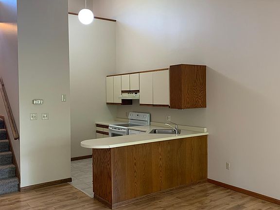 3rd image of 11 N River St #11