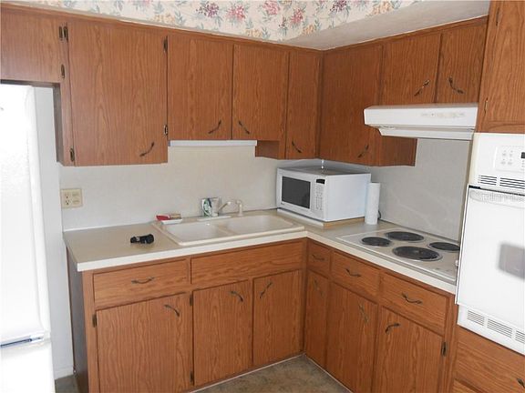 2nd image of 2426 Persian Dr APT 26