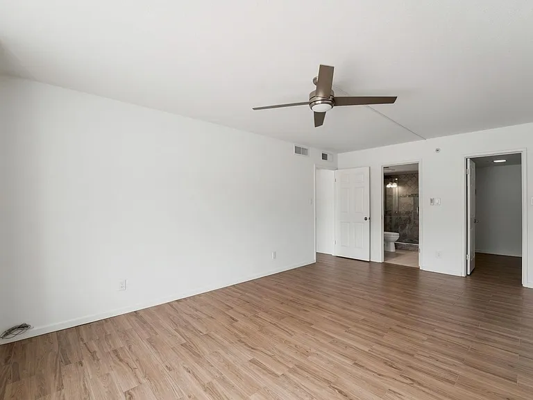 7850 E Camelback Rd #102 — Photo 21