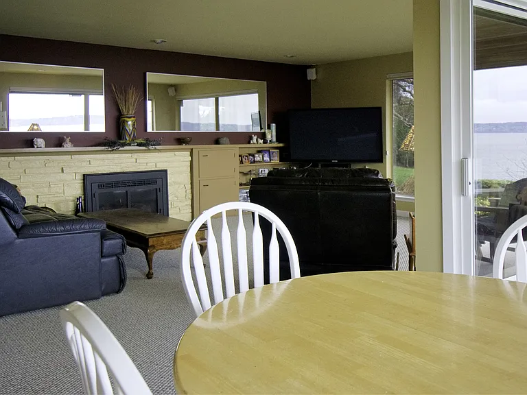 12637 Shorewood Dr SW — Photo 9
