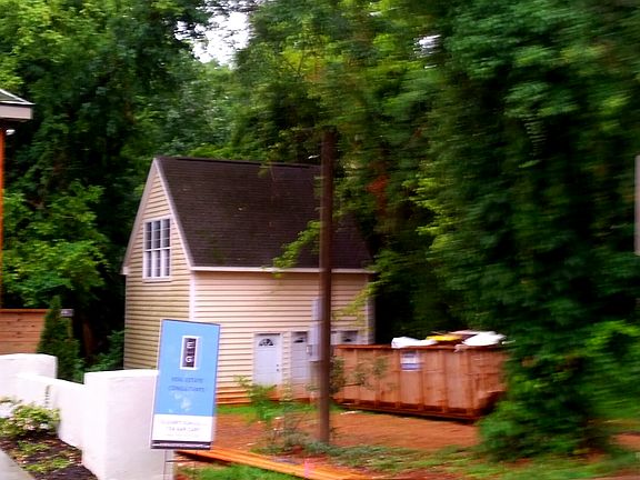 2nd image of 717 Baldwin Ave