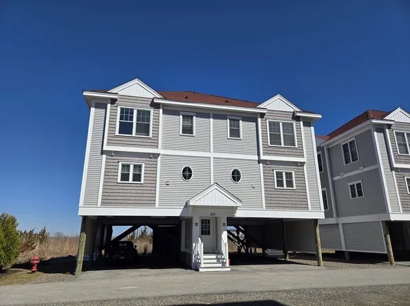 233 Beach Rd #B1, Salisbury, MA 01952