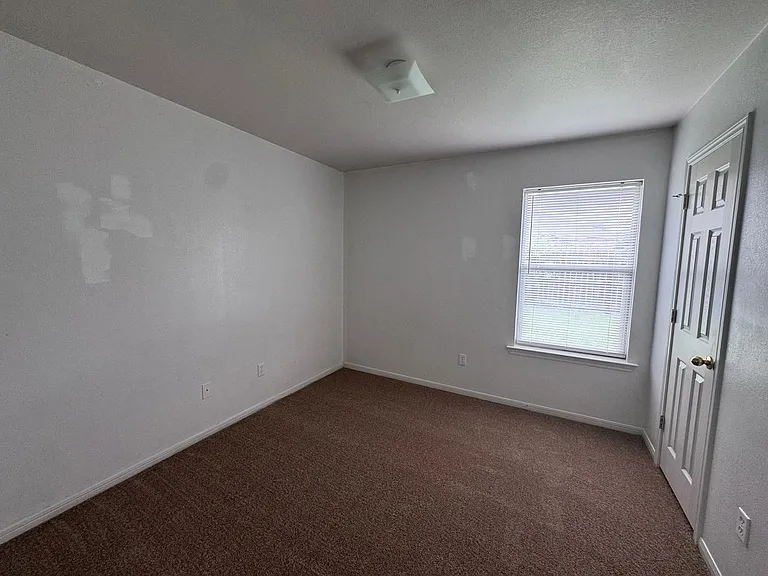 1430 Shoshoni Trl — Photo 24