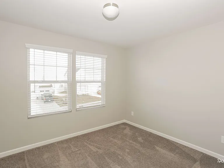 520 Contentment Dr — Photo 7
