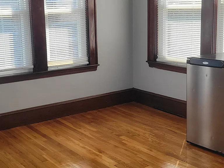 15-17 Fairview Ave #1 — Photo 15