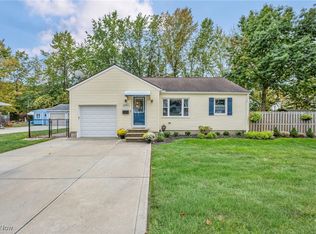 36842 Saint Clair St, Willoughby, OH 44094