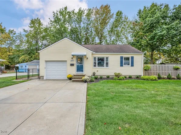 36842 Saint Clair St, Willoughby, OH 44094