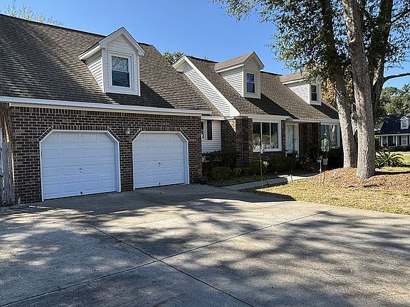 4th image of 947 Foxcroft Rd