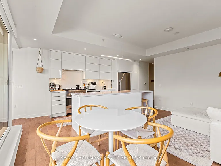 135 Barrette St #207 — Photo 14