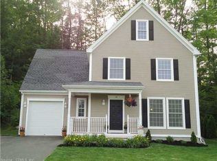 49 Village Ln, Collinsville, CT 06019