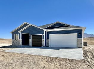 518 Ridgeway Rd, Spring Creek, NV 89815