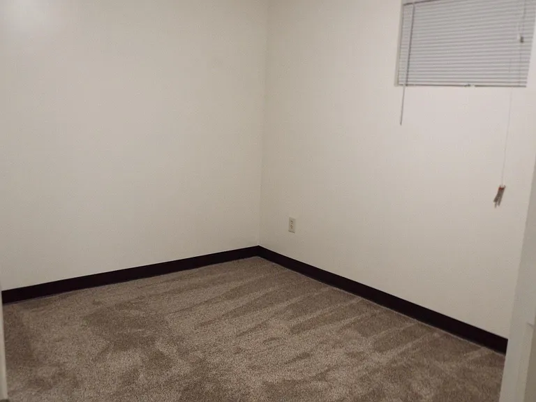 345 Regis Ave #6 — Photo 4