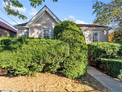 3966 Rombouts Avenue, Bronx, NY, 10466