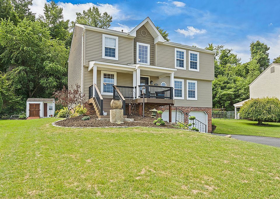 1st image of 606 Harvester Dr
