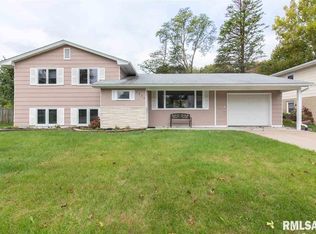 2824 36th St, Rock Island, IL