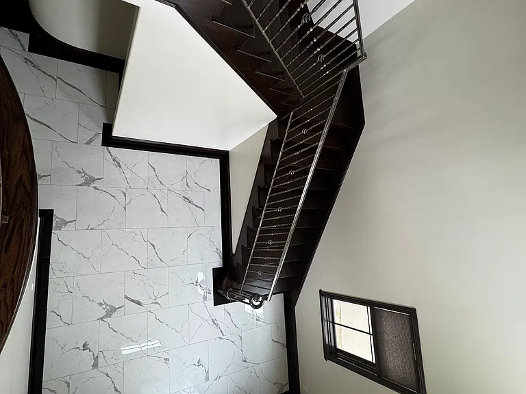 706 Rita St — Photo 5