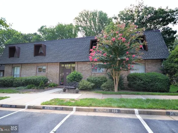 11611 Vantage Hill Rd Unit 2A, Reston, VA 20190