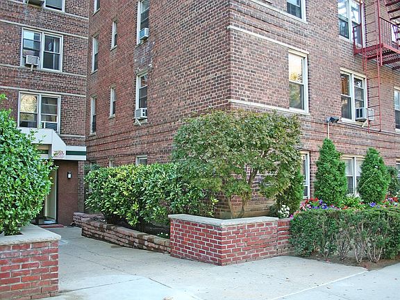 4th image of 3165 Nostrand Ave APT 5D