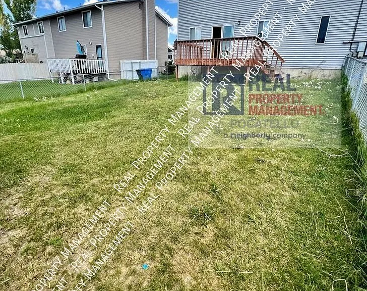 1247 Holman Ave — Photo 27