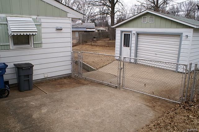 1st image of 9733 Harold Dr