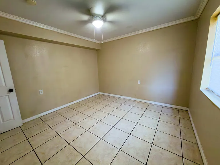 409 Grant St — Photo 20
