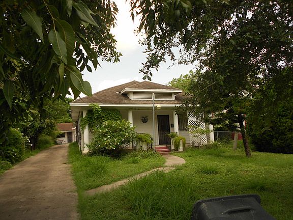 2nd image of 4145 Molina Dr