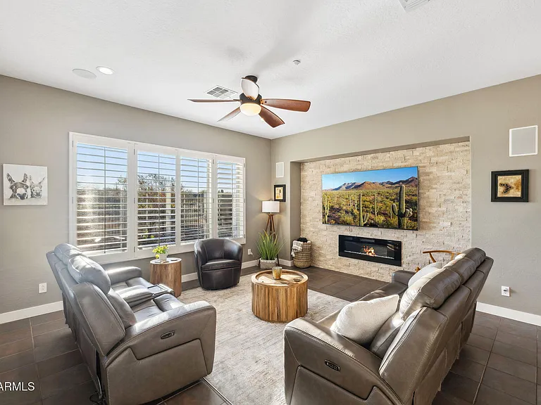 40806 N Lytham Ct — Photo 59