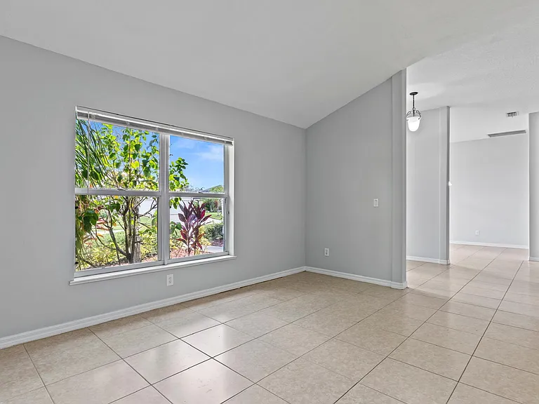 483 S Key Lime Sq SW — Photo 14