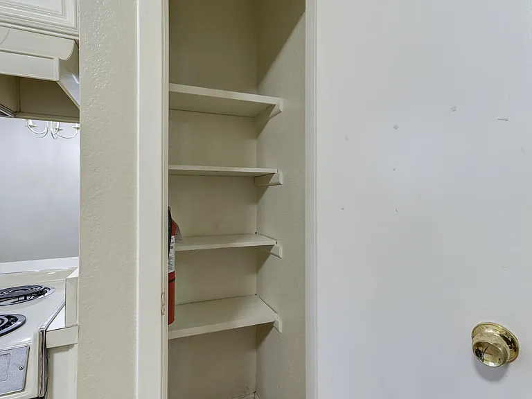 Albany Ridge Apartments Comfortable Living in West Lubbock — Photo 15