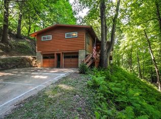 147 Spring Valley Dr, Rochester, NY 14622