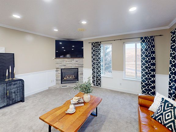 5th image of 9029 N Treasureton Rd