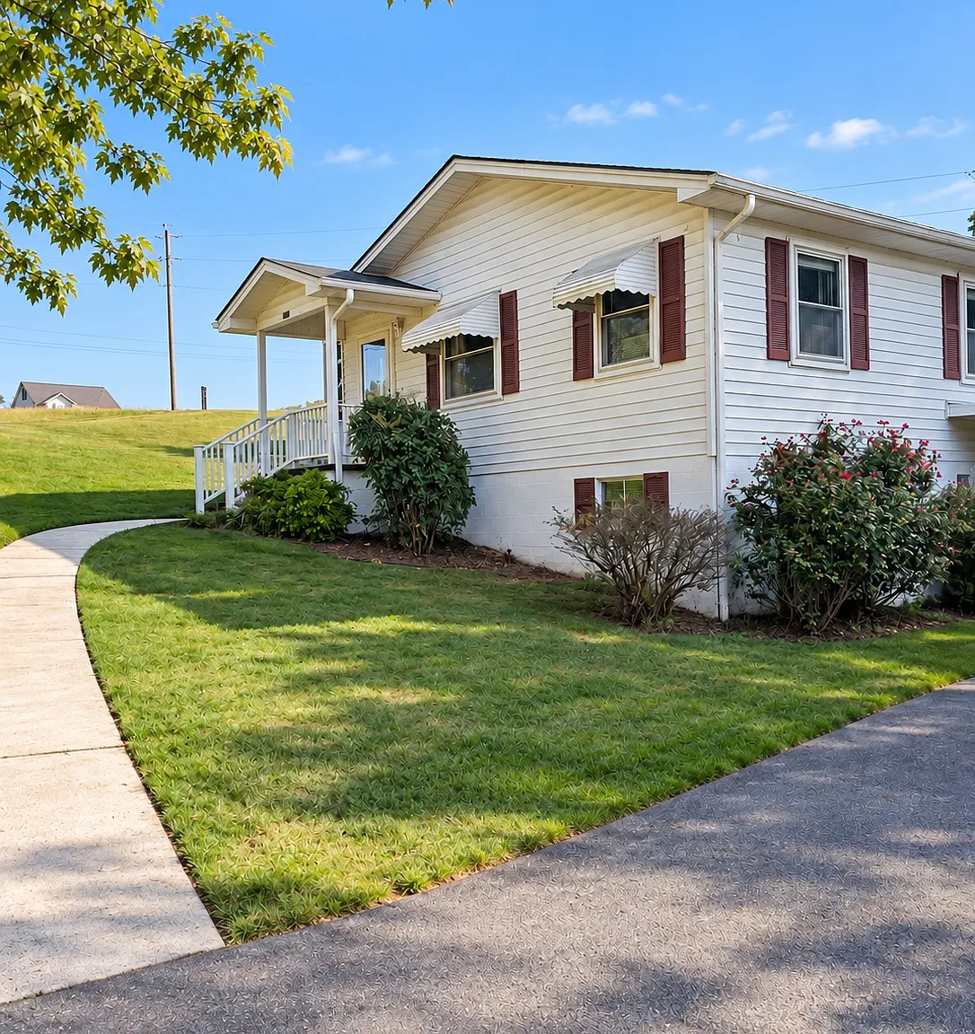 3 bed, 884 sqft, $2,495 — Photo 4