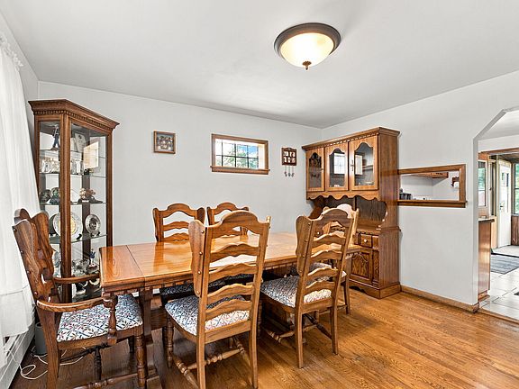5th image of 3761 215th St