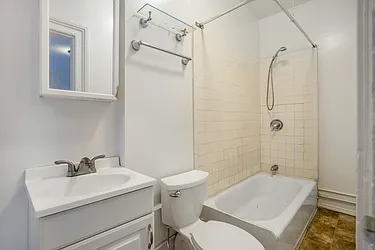 Rented by Moises Farhart, LREB