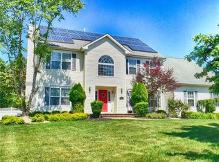29 Imperial Ct, Monroe Township, NJ 08831